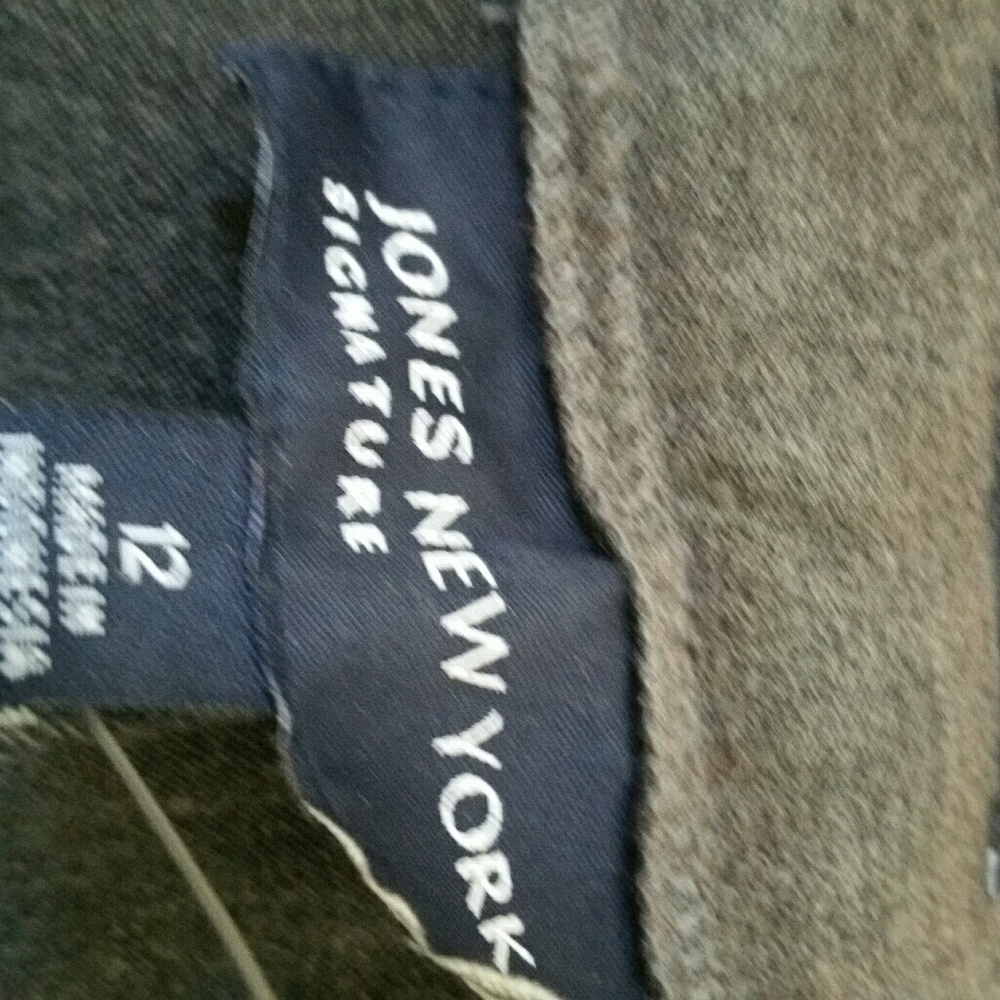 Pants - Picture 2 of 7